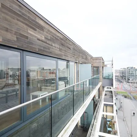 Апартаменты Superb Gallery Quay Penthouse