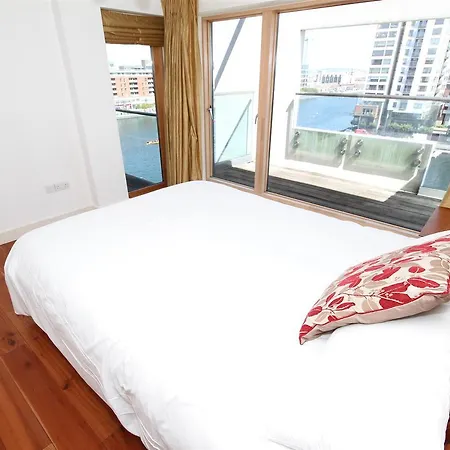 Апартаменты Superb Gallery Quay Penthouse *